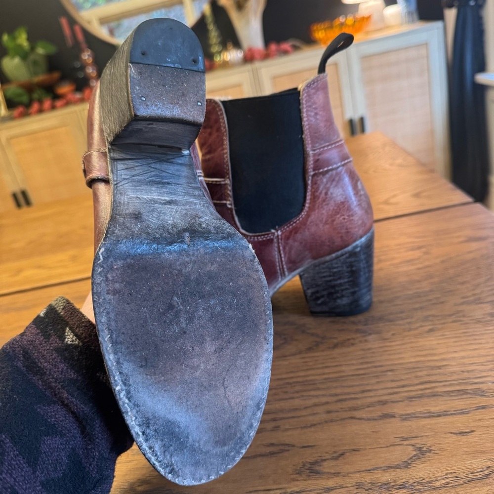 BED STU Burgundy Distressed Harness Boot Strap Heel Cobbler Series Western - Picture 6 of 11